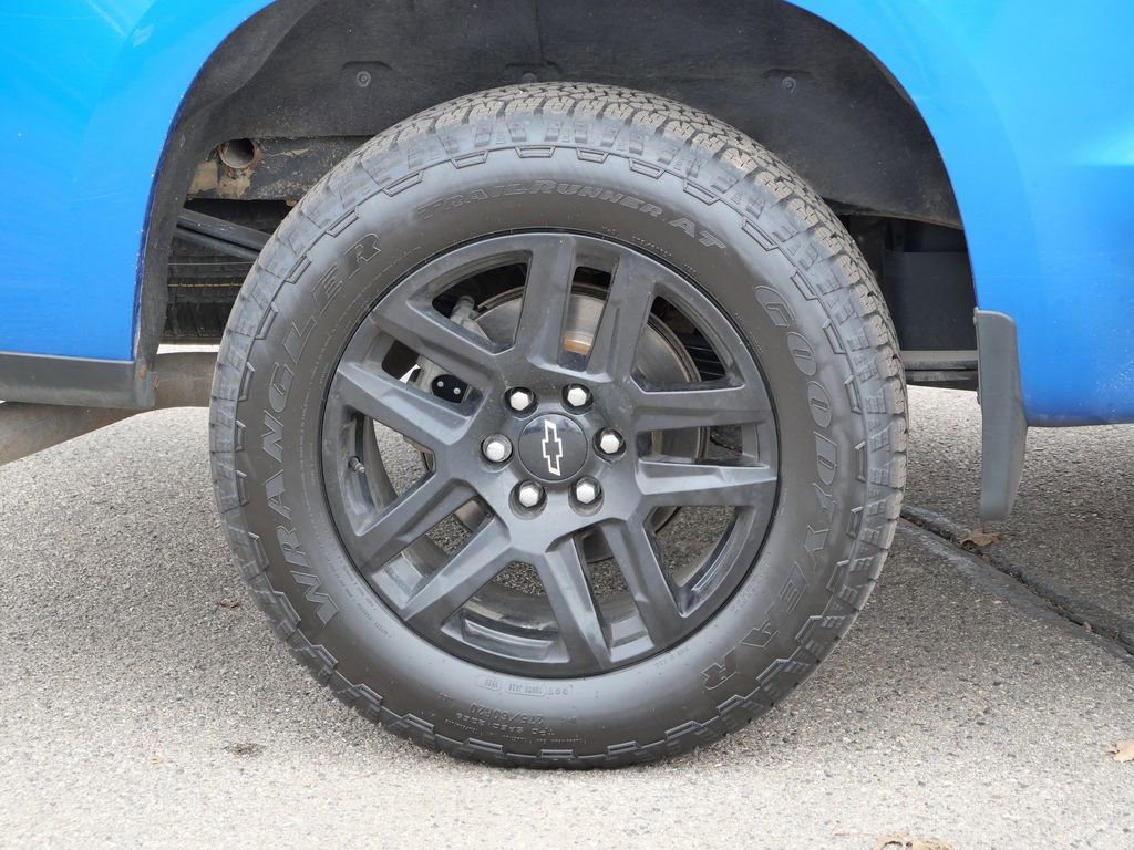 Used 2023 Chevrolet Silverado 1500 RST w/ Protection Package image 12