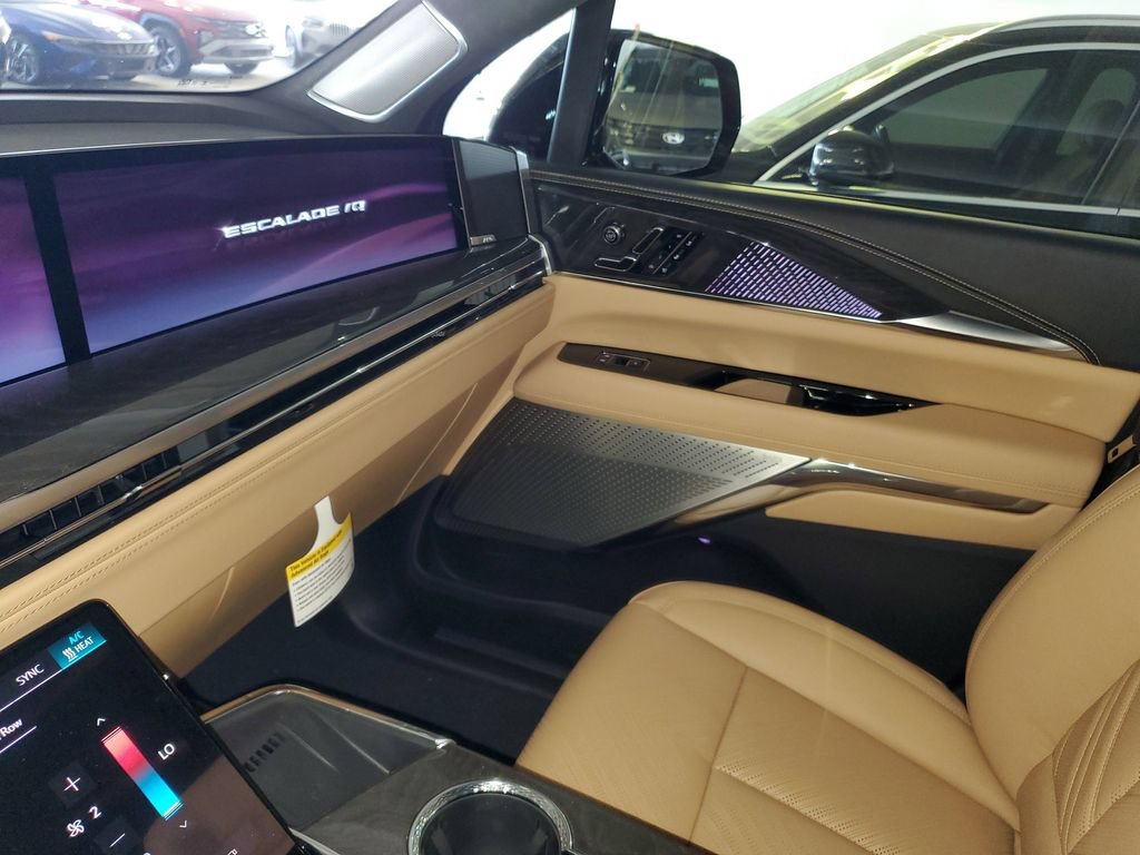 New 2026 Cadillac Escalade IQ Luxury 2 AWD/4WD image 21