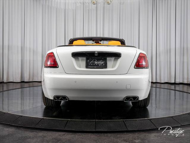 Used 2021 Rolls-Royce Dawn RWD image 11