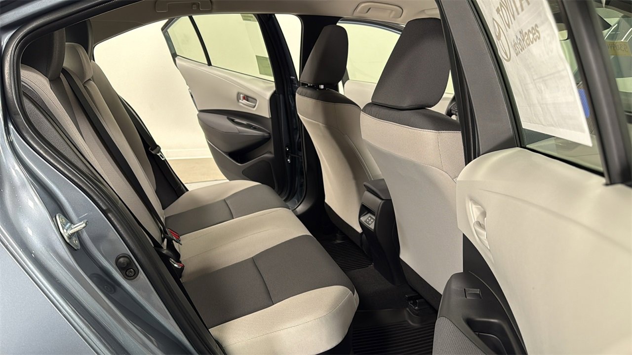 New 2025 Toyota Corolla LE image 17