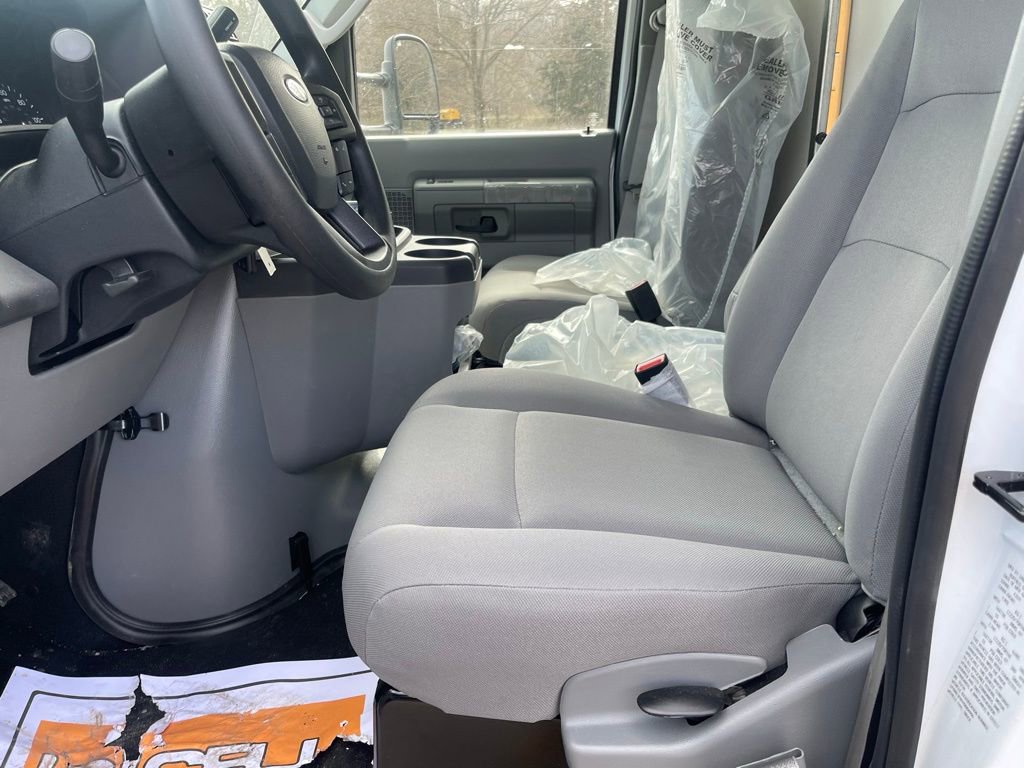 New 2027 Ford E-350 and Econoline 350 Super Duty w/ Power Equipment Group image 10
