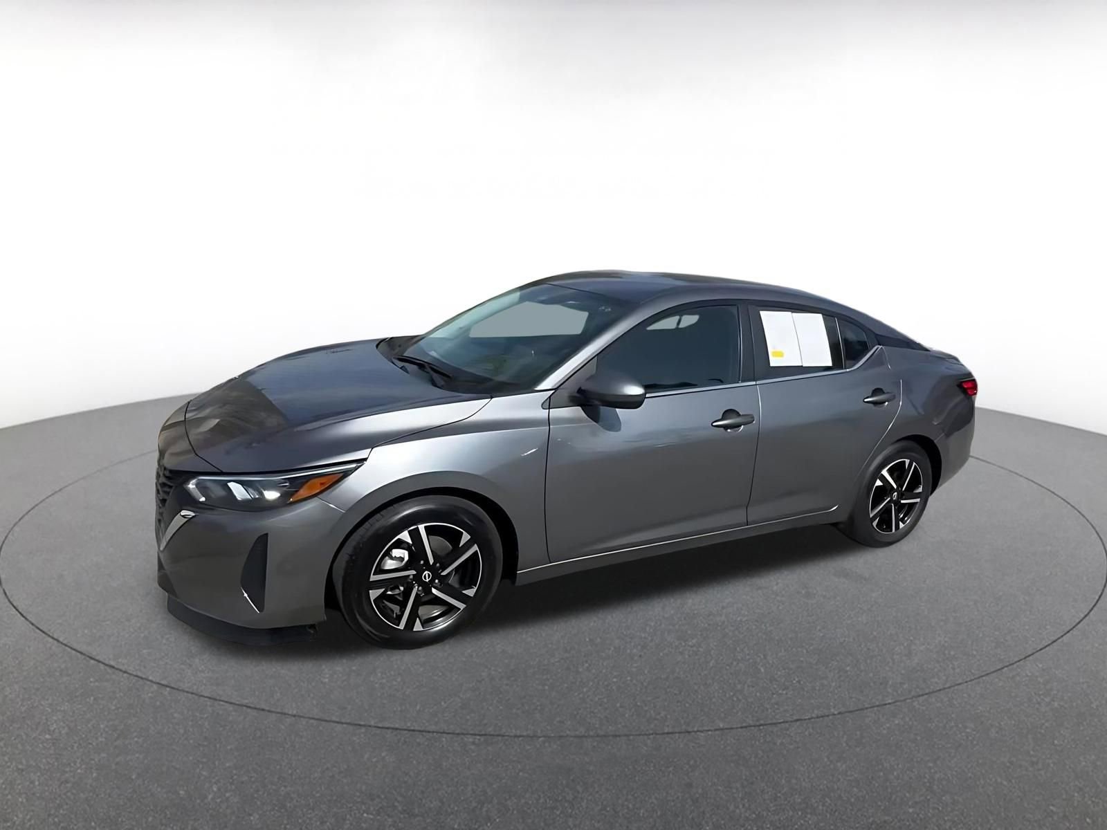 Used 2025 Nissan Sentra SV FWD image 8