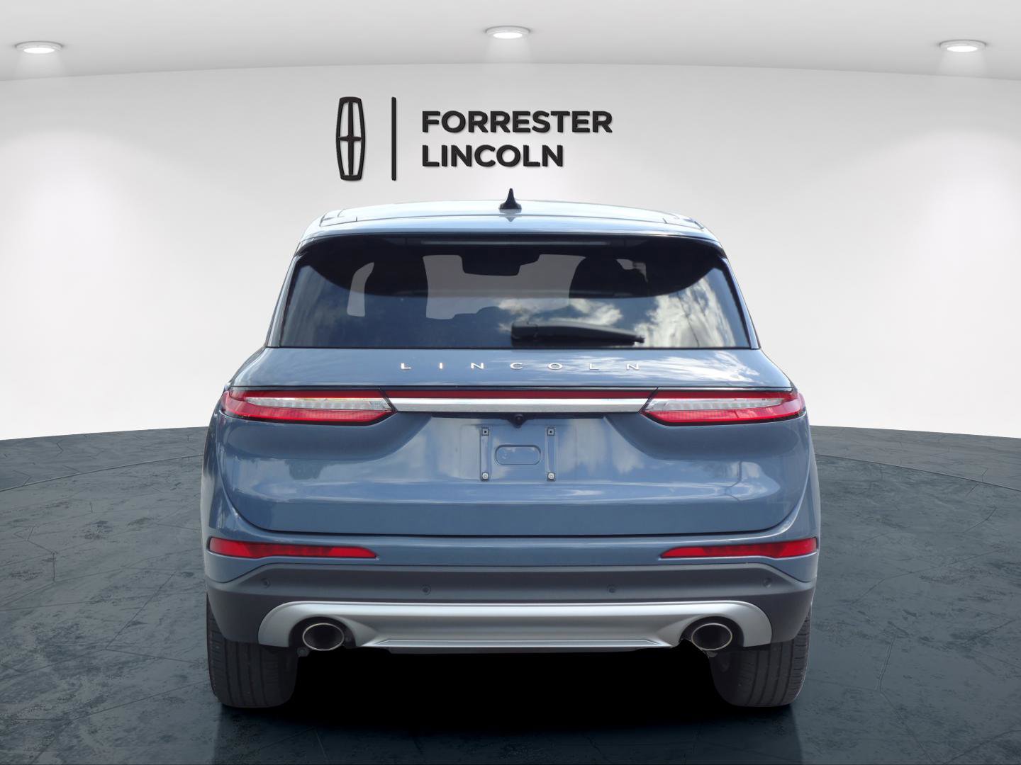 Used 2023 Lincoln Corsair AWD w/ Equipment Group 101A image 4