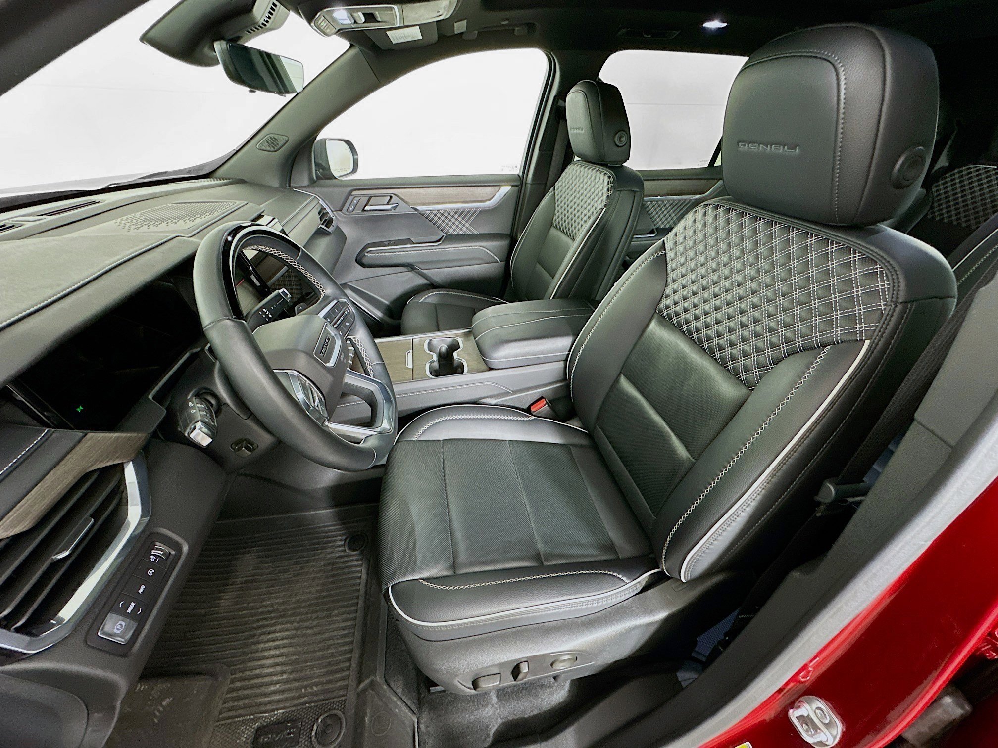 Used 2024 GMC Acadia Denali w/ Super Cruise Package AWD/4WD image 13