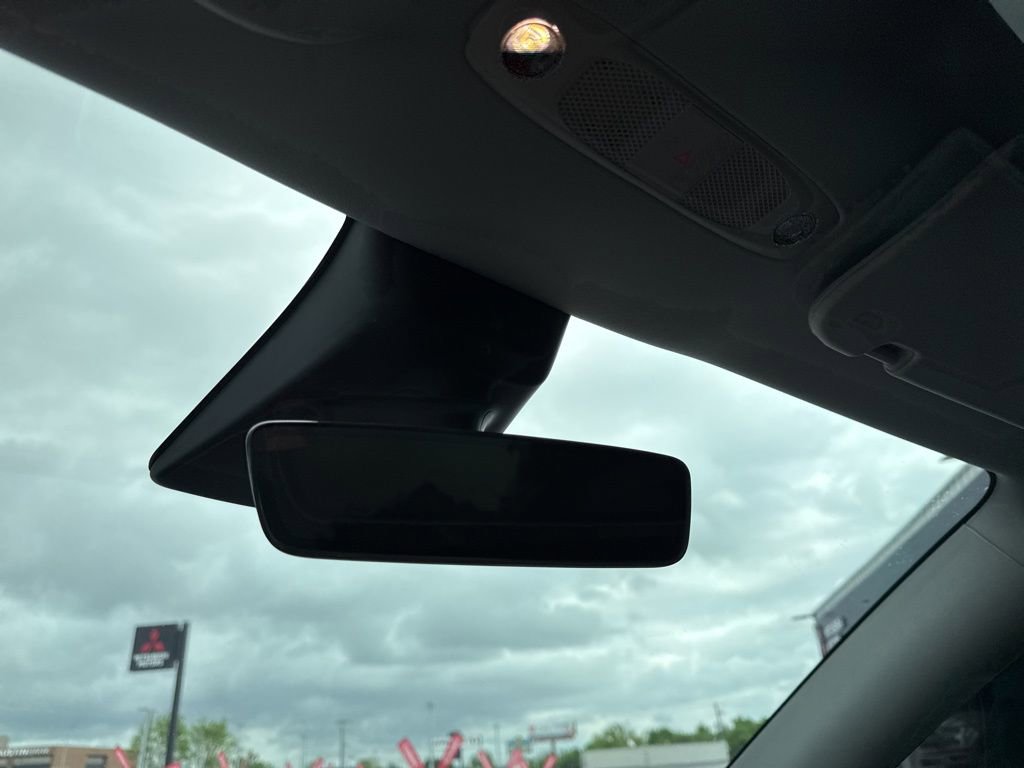Used 2022 Tesla Model Y Performance image 28