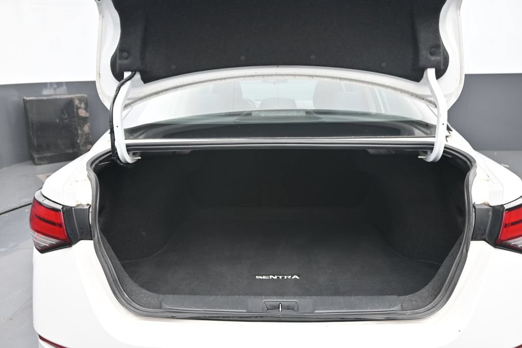 Used 2024 Nissan Sentra SV FWD image 15