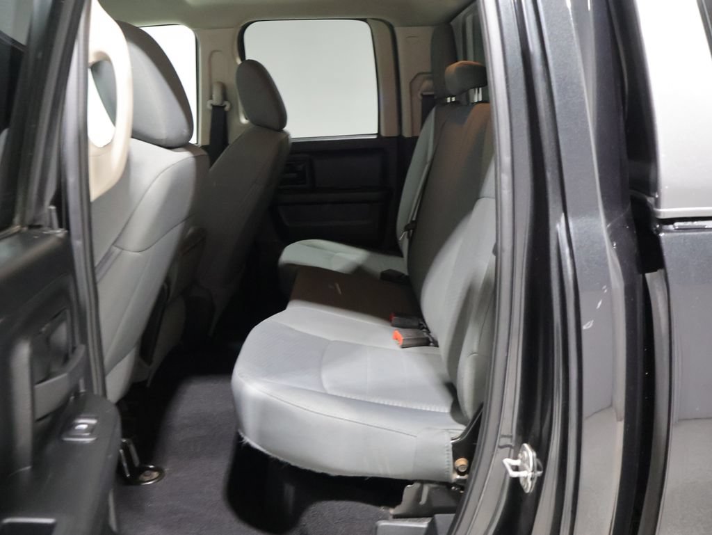 Used 2016 RAM 1500 Express w/ Black Ram 1500 Express Group AWD/4WD image 18