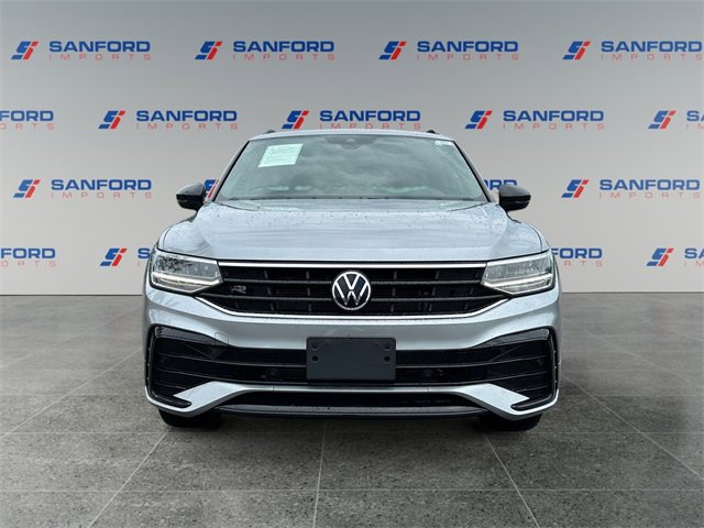 Used 2022 Volkswagen Tiguan SE R-Line image 8