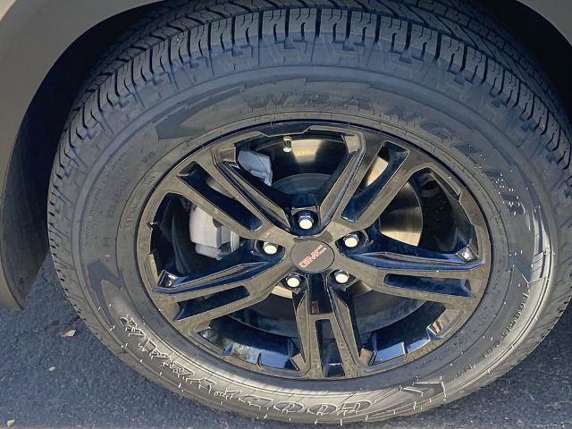 Used 2022 GMC Terrain AT4 w/ Infotainment Package II image 29