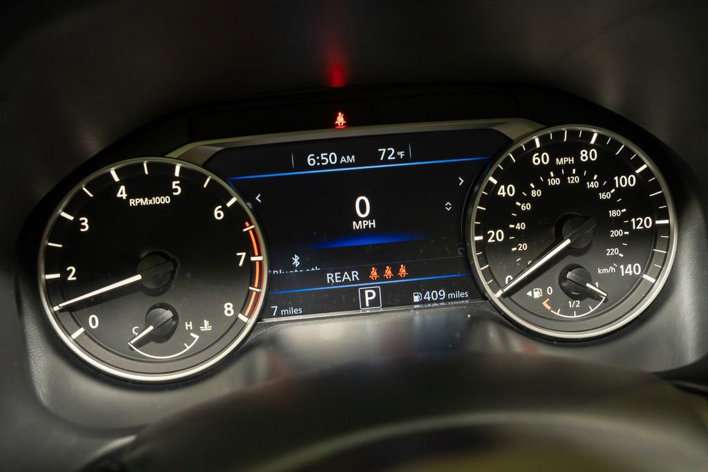 New 2025 Nissan Altima 2.5 SR image 18