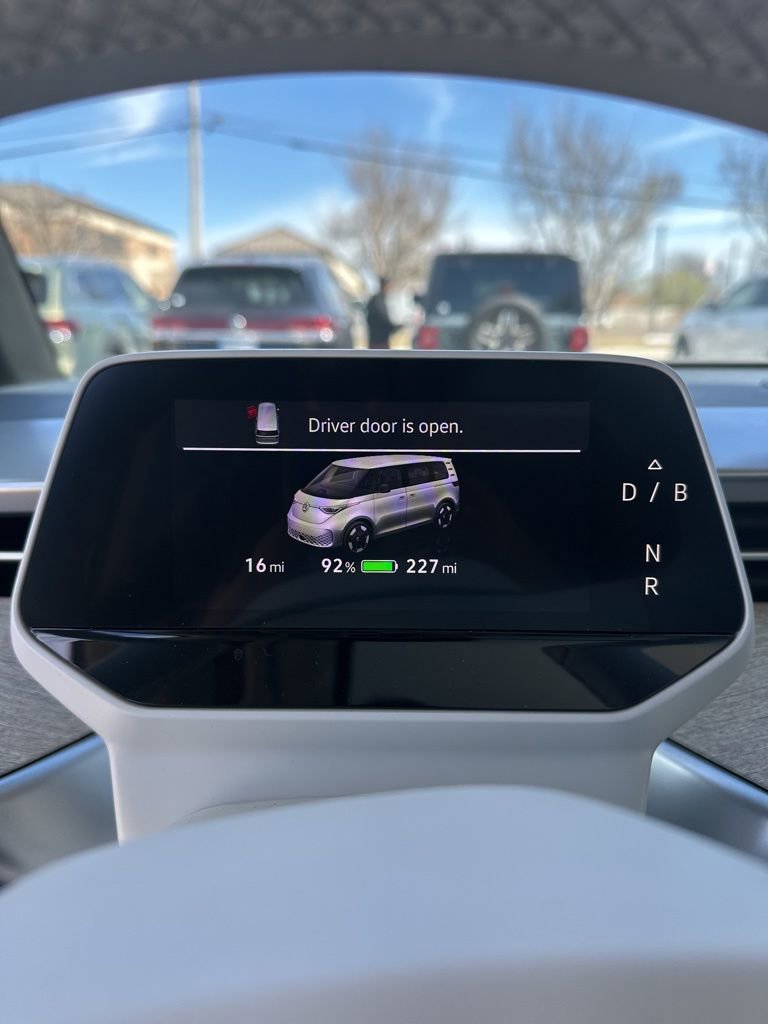 New 2025 Volkswagen ID. Buzz 1st Edition AWD/4WD image 12