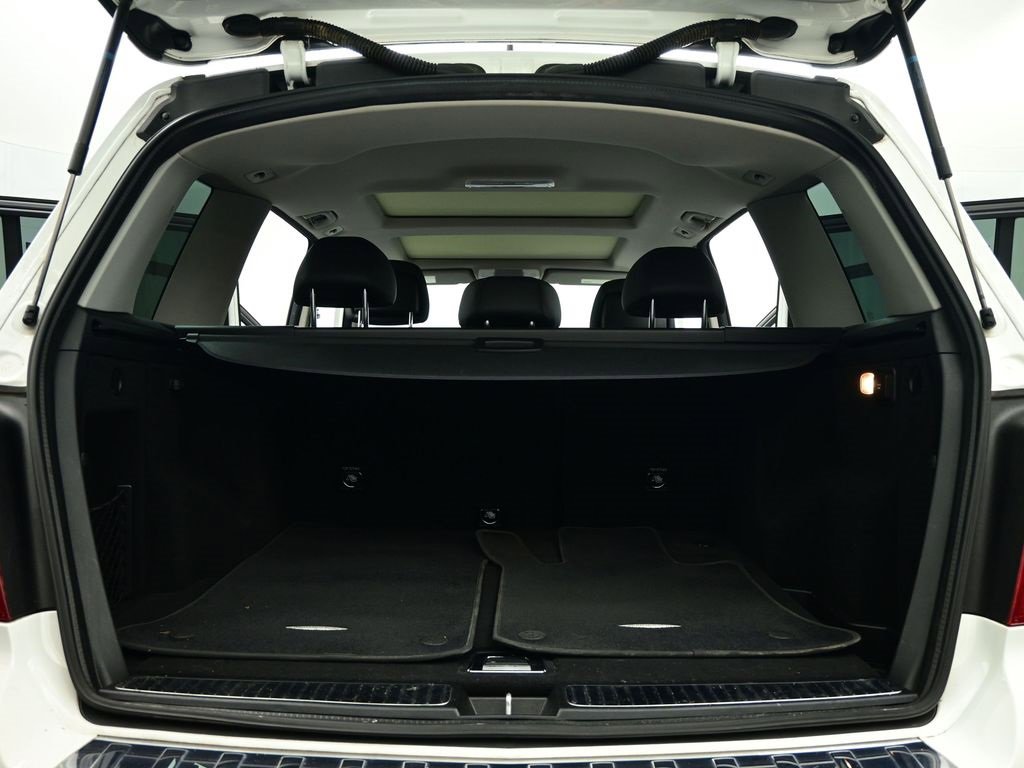 Used 2015 Mercedes-Benz GLK 350 4MATIC image 38