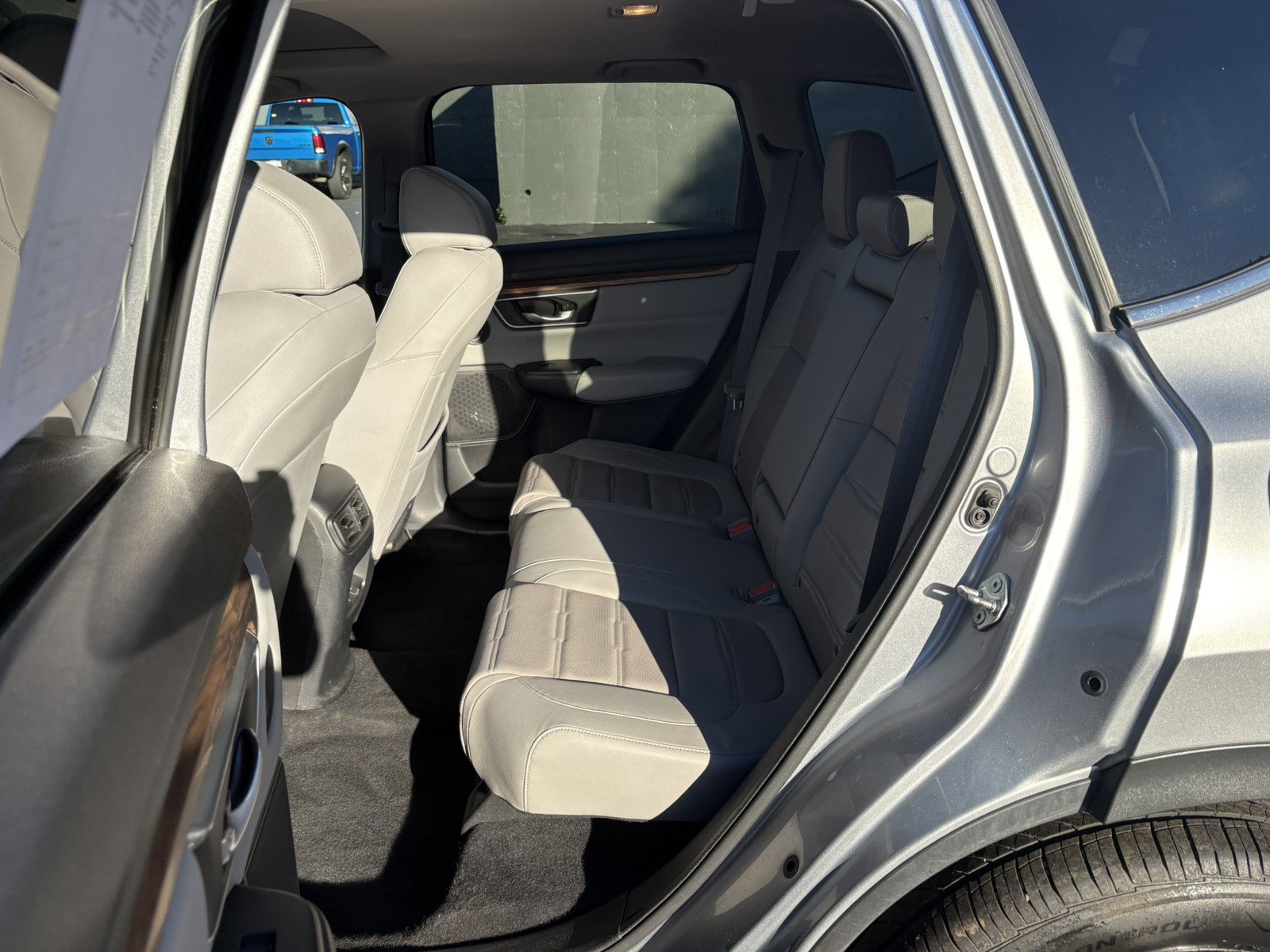 Used 2020 Honda CR-V EX-L image 10