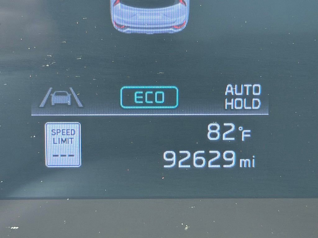 Used 2024 Kia Niro EX FWD image 27