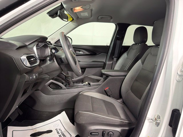 Used 2021 Chevrolet TrailBlazer LT w/ Convenience Package FWD image 15