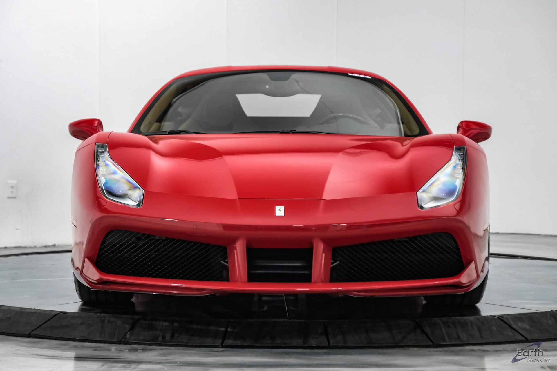 Used 2017 Ferrari 488 GTB RWD image 34