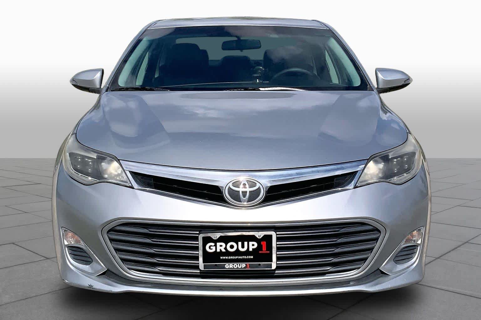 Used 2015 Toyota Avalon XLE FWD image 4