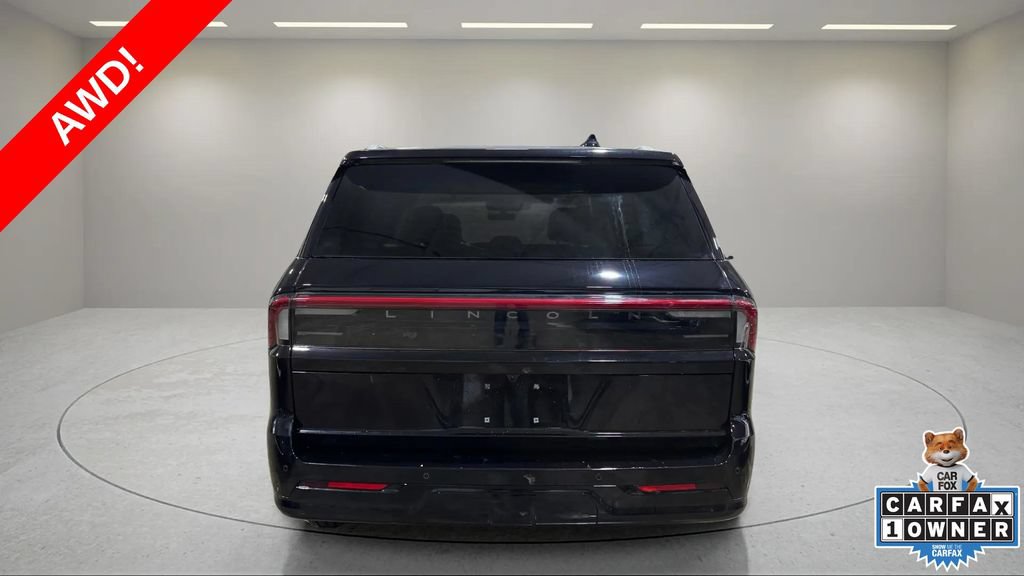 Certified 2025 Lincoln Navigator Reserve AWD/4WD image 4