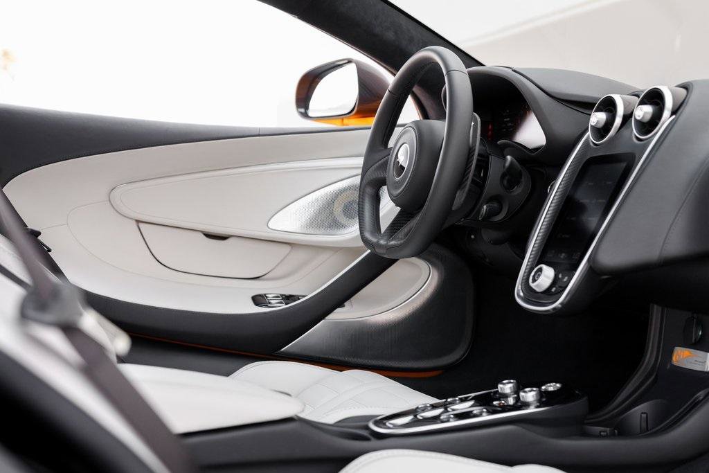 Used 2025 McLaren GTS RWD image 40