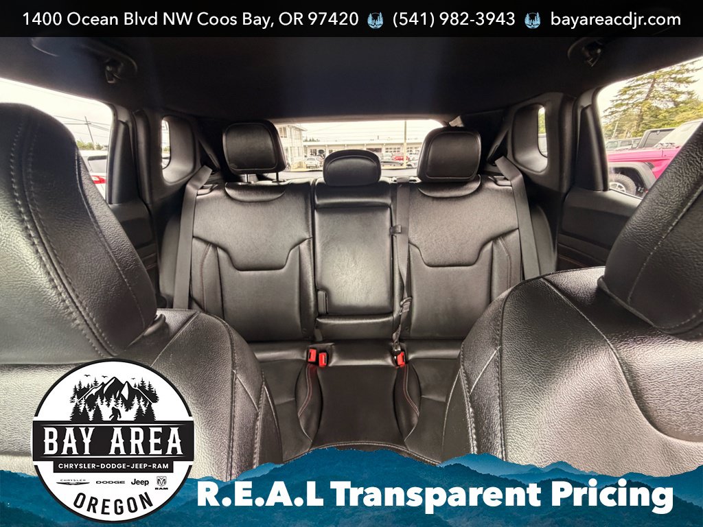 Used 2024 Jeep Compass Trailhawk w/ Trailhawk Elite Group AWD/4WD image 21