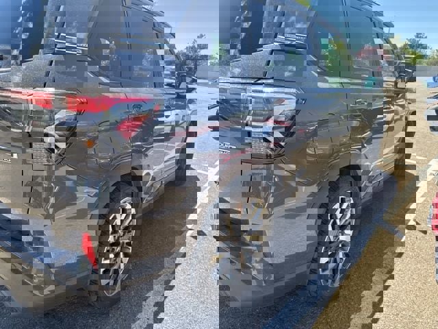 Used 2025 Subaru Forester Touring image 27