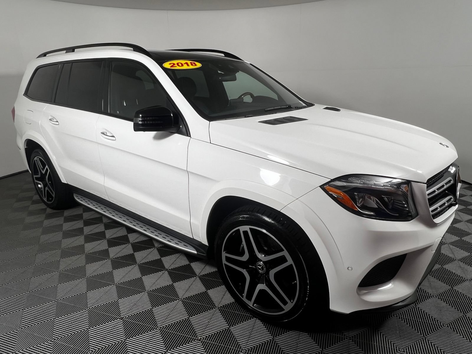 Used 2018 Mercedes-Benz GLS 550 4MATIC image 3