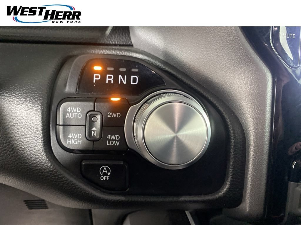 Used 2023 RAM 1500 Laramie AWD/4WD image 5