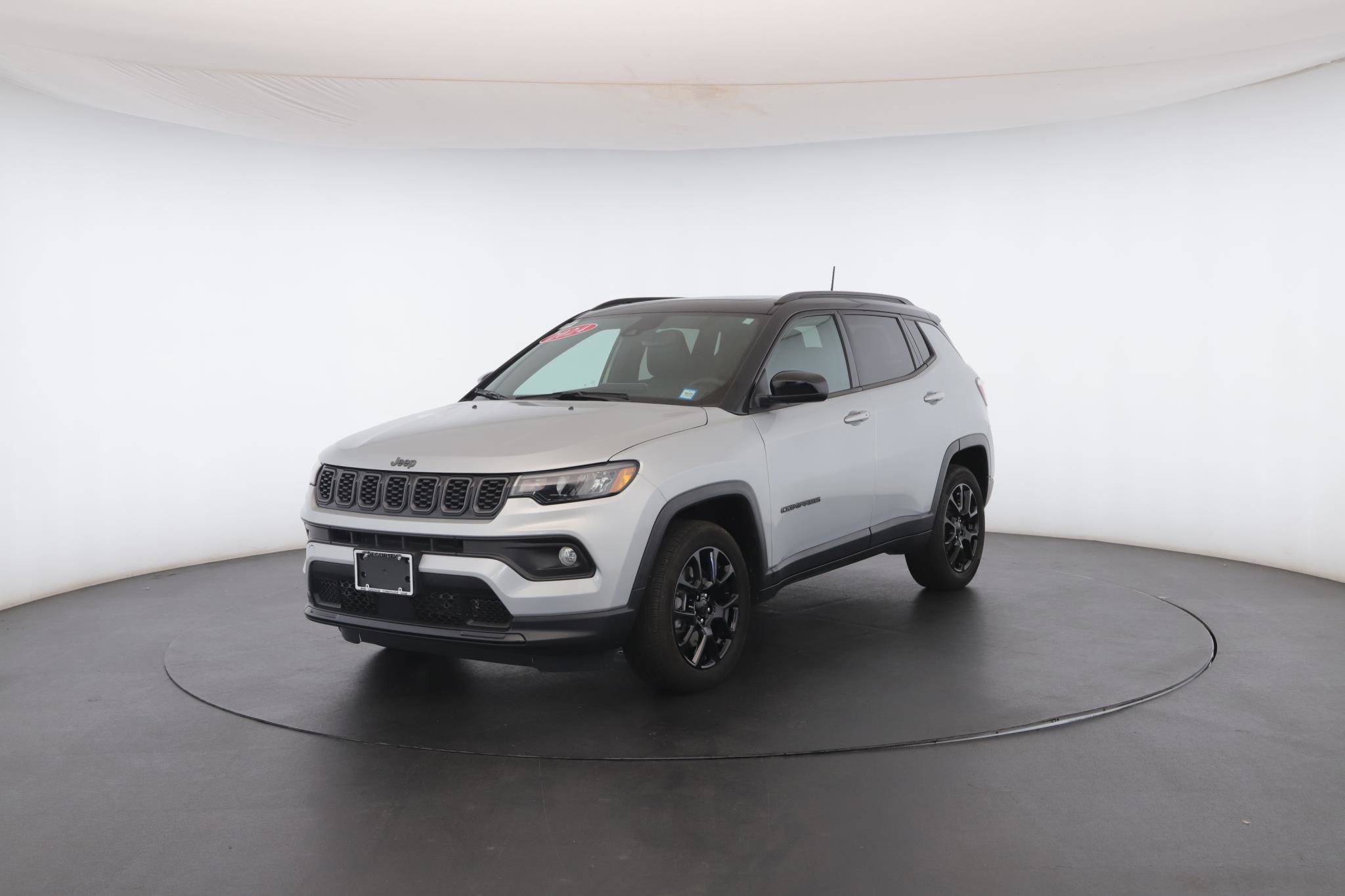 Used 2024 Jeep Compass Latitude w/ Sun and Sound Group AWD/4WD image 41
