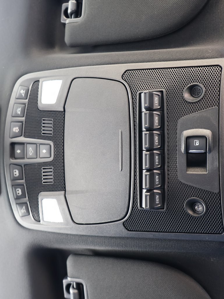 Used 2018 Ford F250 Platinum w/ Platinum Ultimate Package AWD/4WD image 32