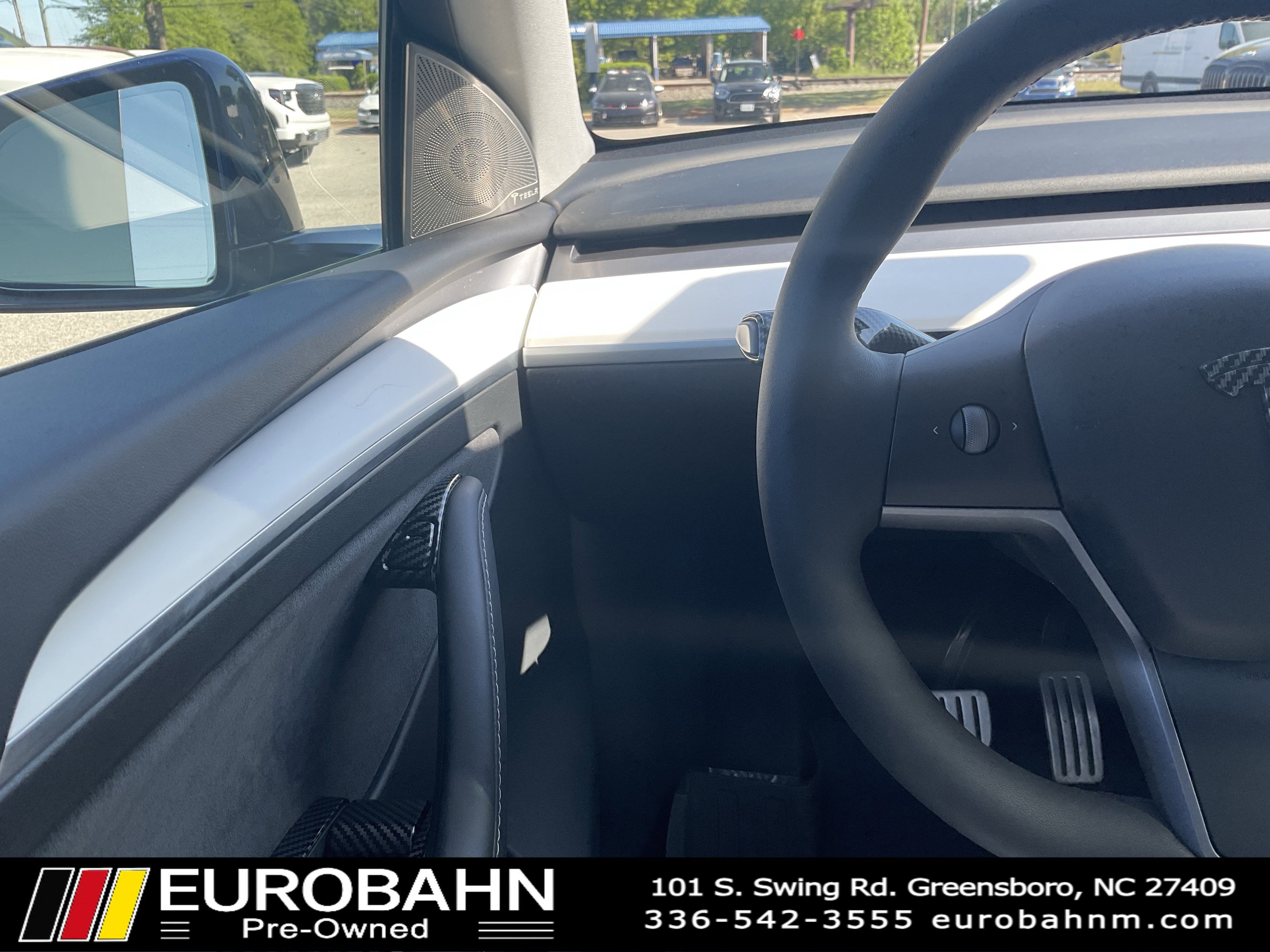 Used 2024 Tesla Model Y Performance image 13