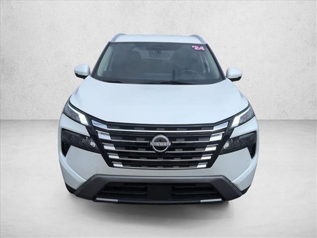 Used 2024 Nissan Rogue SL image 2