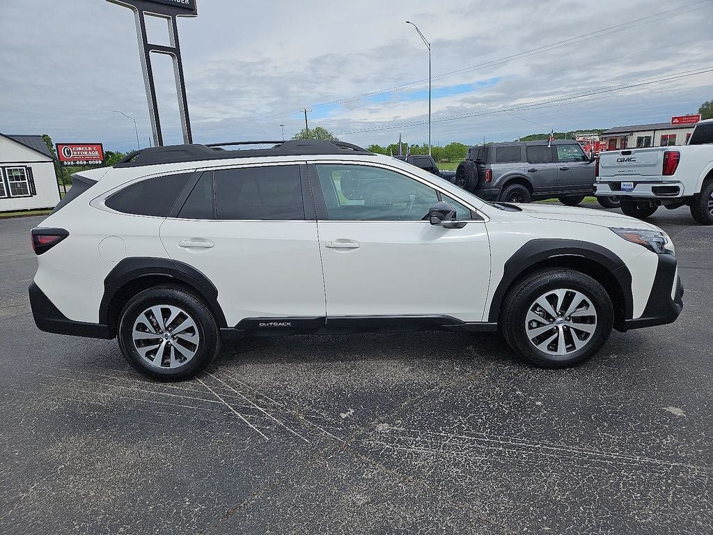 Used 2025 Subaru Outback Premium AWD/4WD image 9