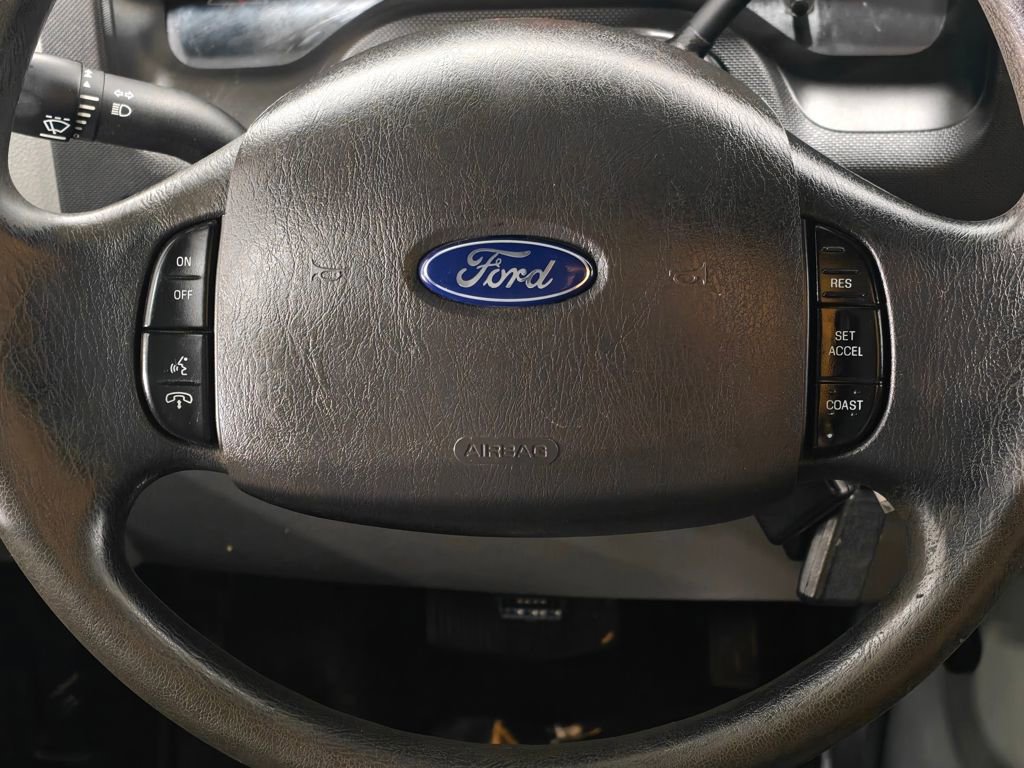 Used 2016 Ford E-350 and Econoline 350 Super Duty w/ Power Windows & Locks Group RWD image 5