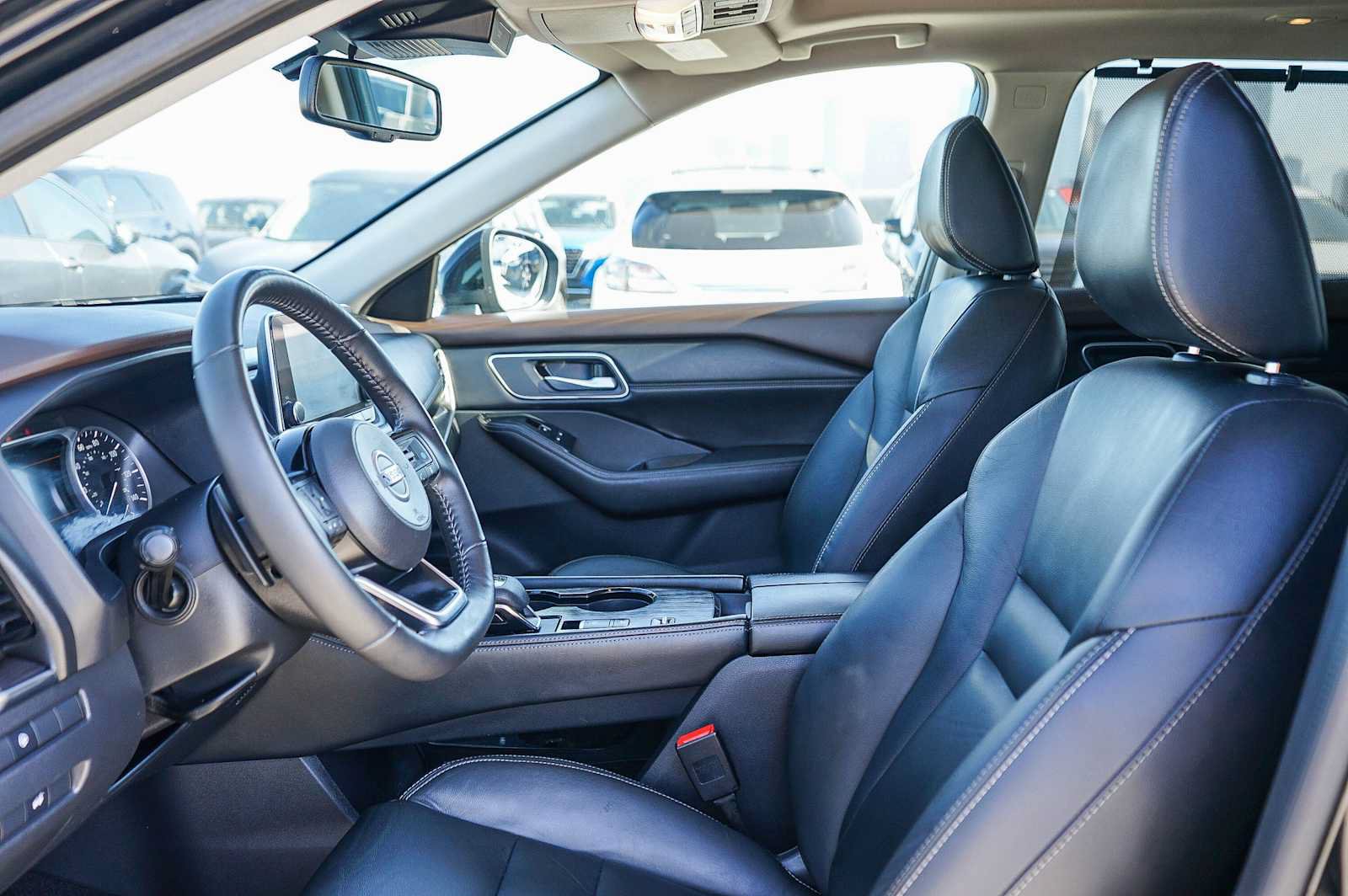 Used 2021 Nissan Rogue SL FWD image 17