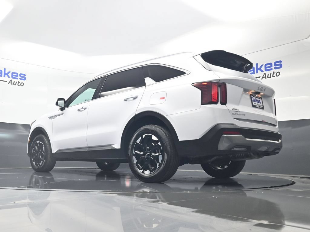 Certified 2026 Kia Sorento S AWD/4WD image 44
