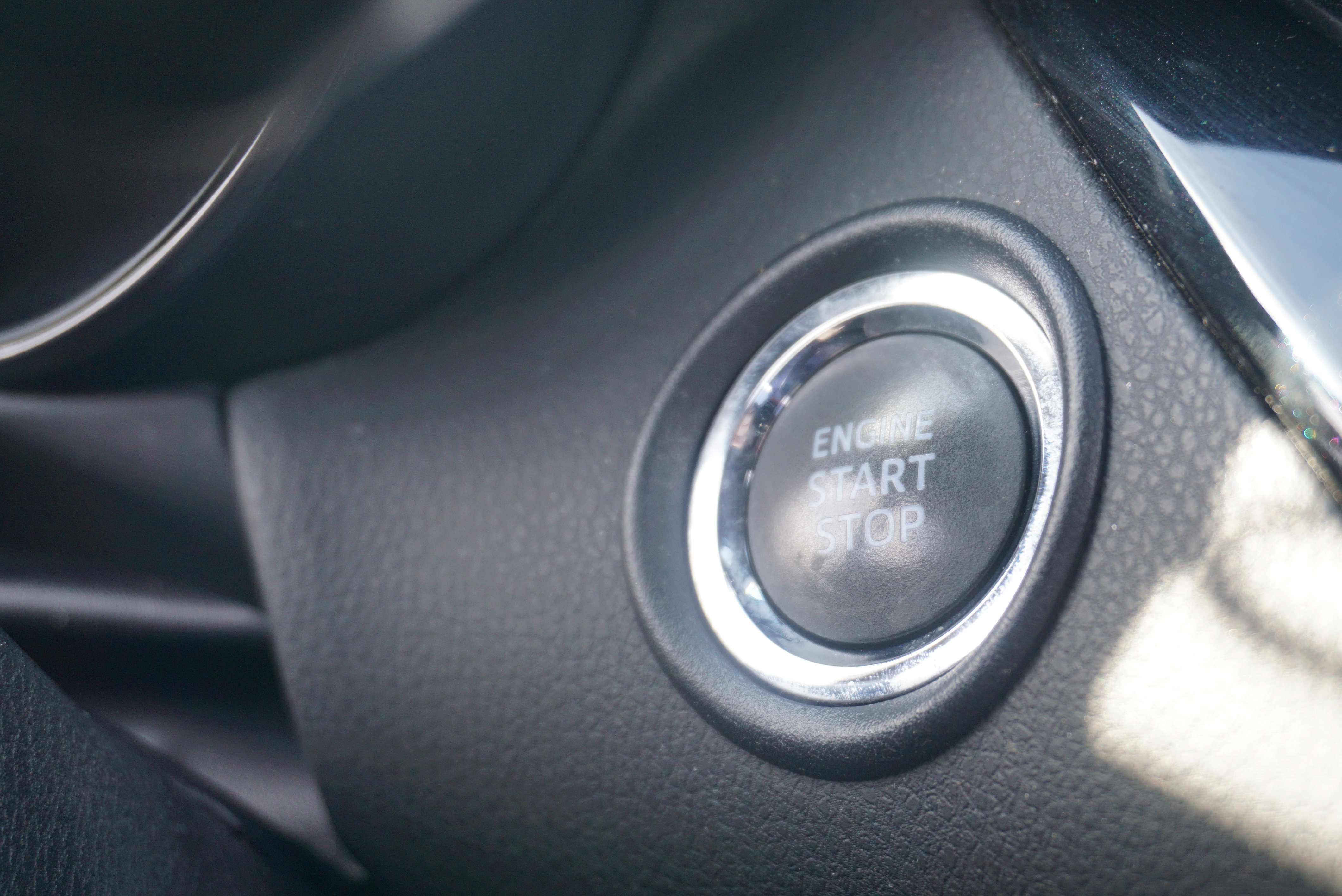 Used 2018 Toyota C-HR XLE image 11