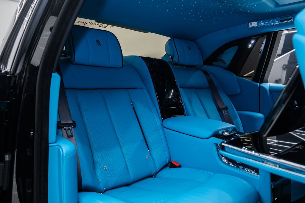 Used 2025 Rolls-Royce Phantom Sedan RWD image 52