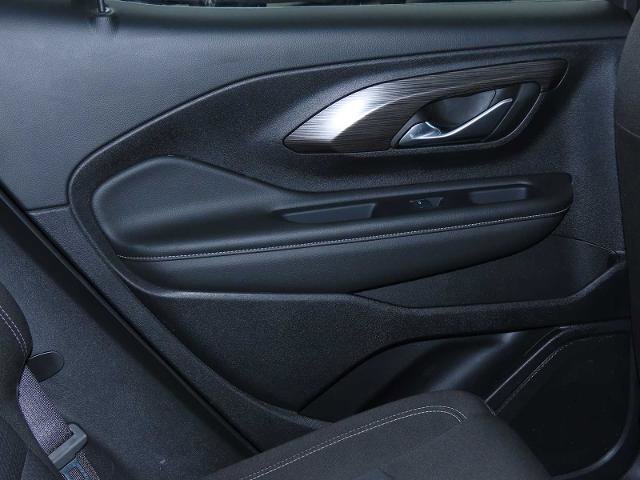 Used 2024 GMC Terrain SLE image 25