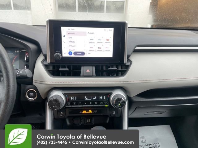 Used 2025 Toyota RAV4 XLE image 11
