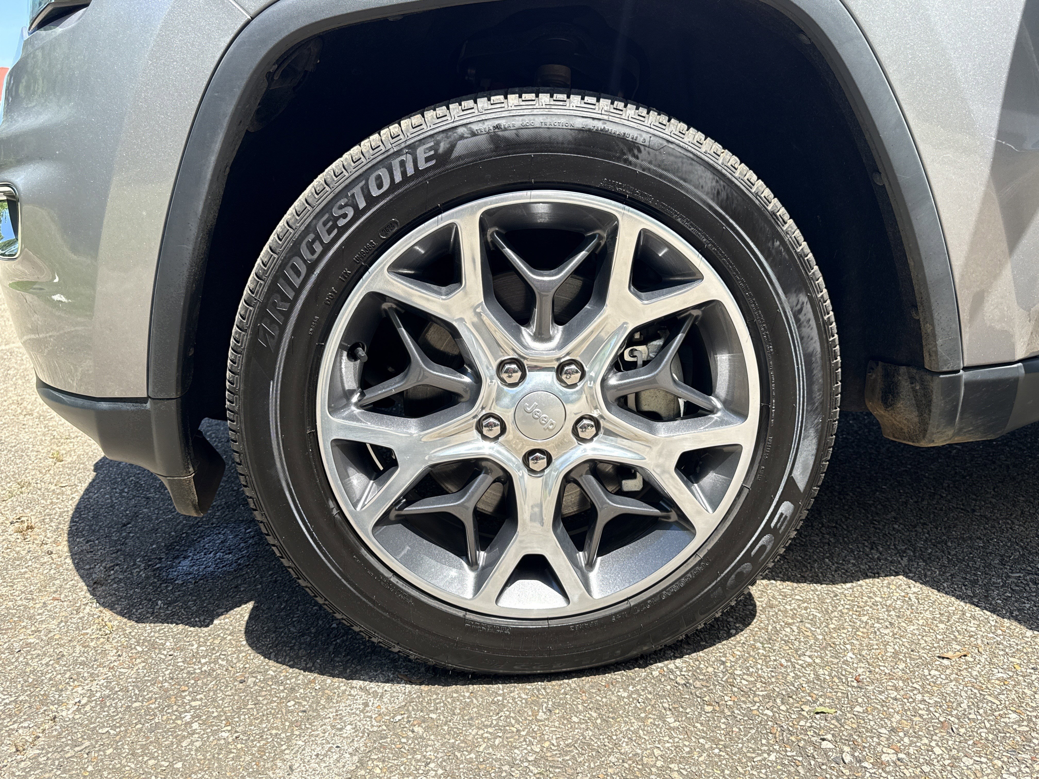 Used 2021 Jeep Grand Cherokee Limited w/ Luxury Group II image 20