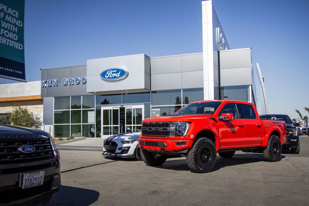 Used 2023 Ford F150 Lightning XLT image 13