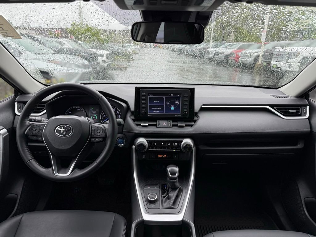 Used 2022 Toyota RAV4 XLE Premium AWD/4WD image 21