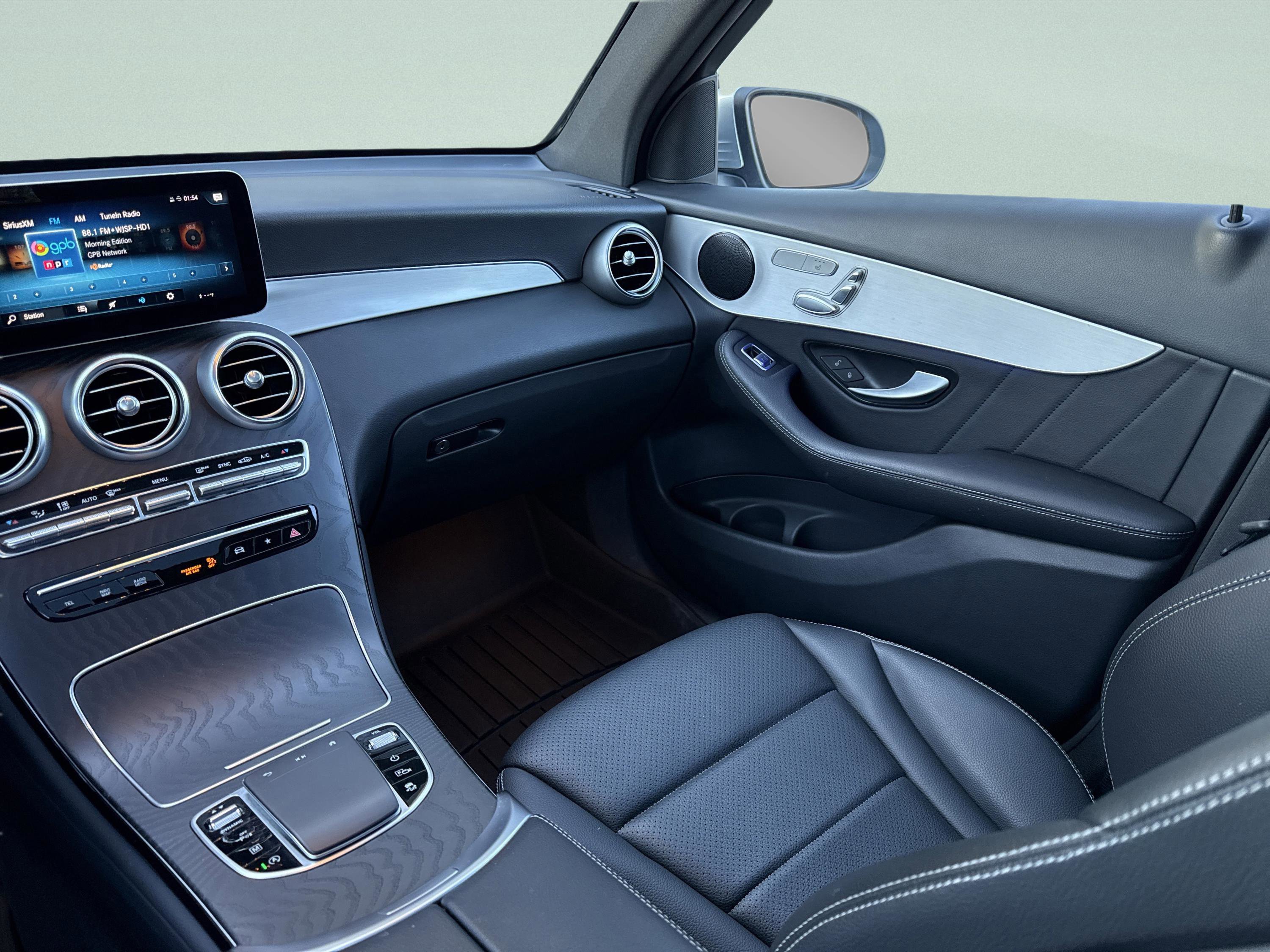 Certified 2022 Mercedes-Benz GLC 300 image 16