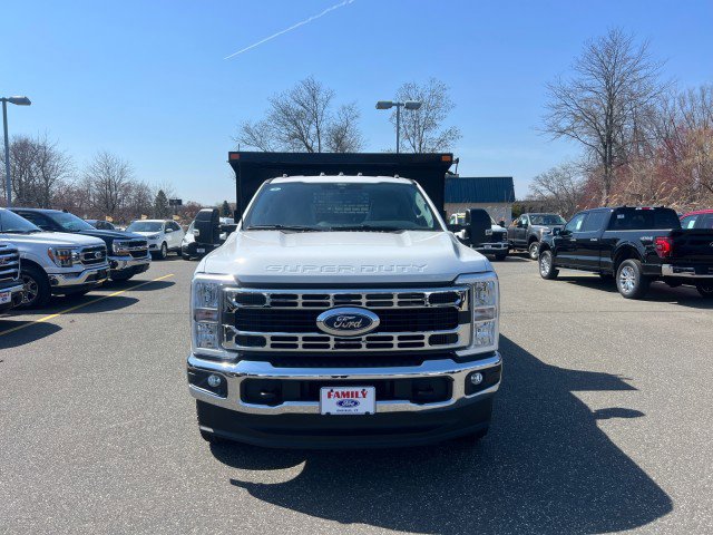 New 2026 Ford F350 XL w/ XL Chrome Package AWD/4WD video 2