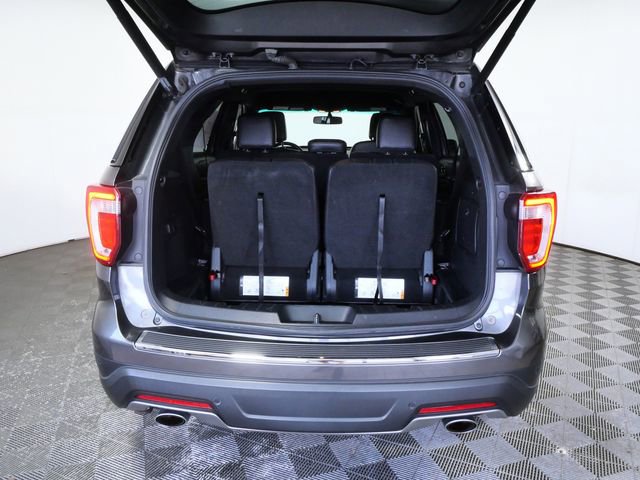 Certified 2018 Ford Explorer XLT w/ Equipment Group 202A AWD/4WD image 9