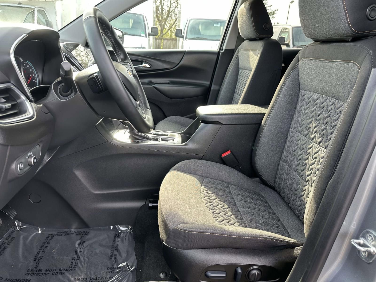 Used 2023 Chevrolet Equinox LT image 22