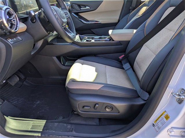 New 2026 Chevrolet Equinox ACTIV w/ Safety and Technology Package image 10