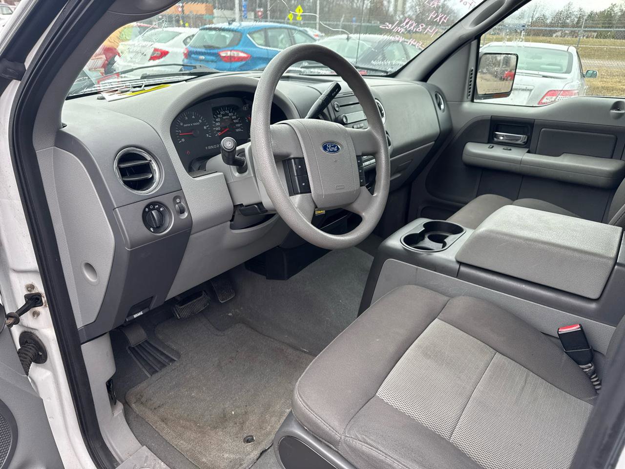 Used 2005 Ford F150 XLT image 9