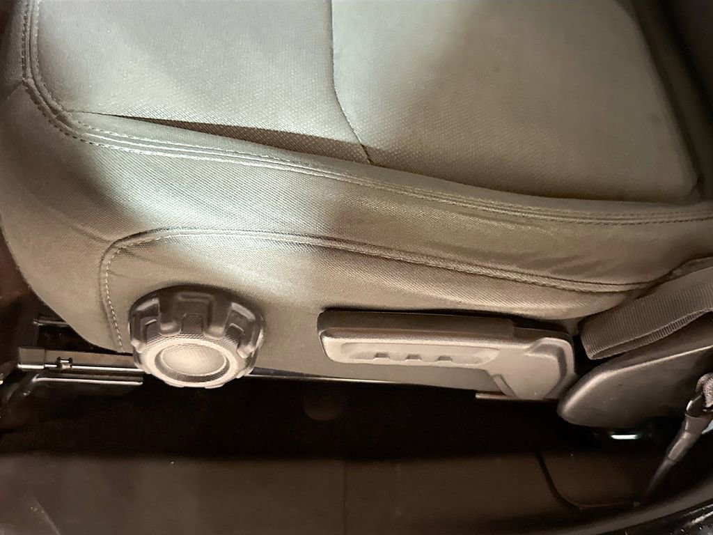 Used 2022 Jeep Gladiator Sport image 21