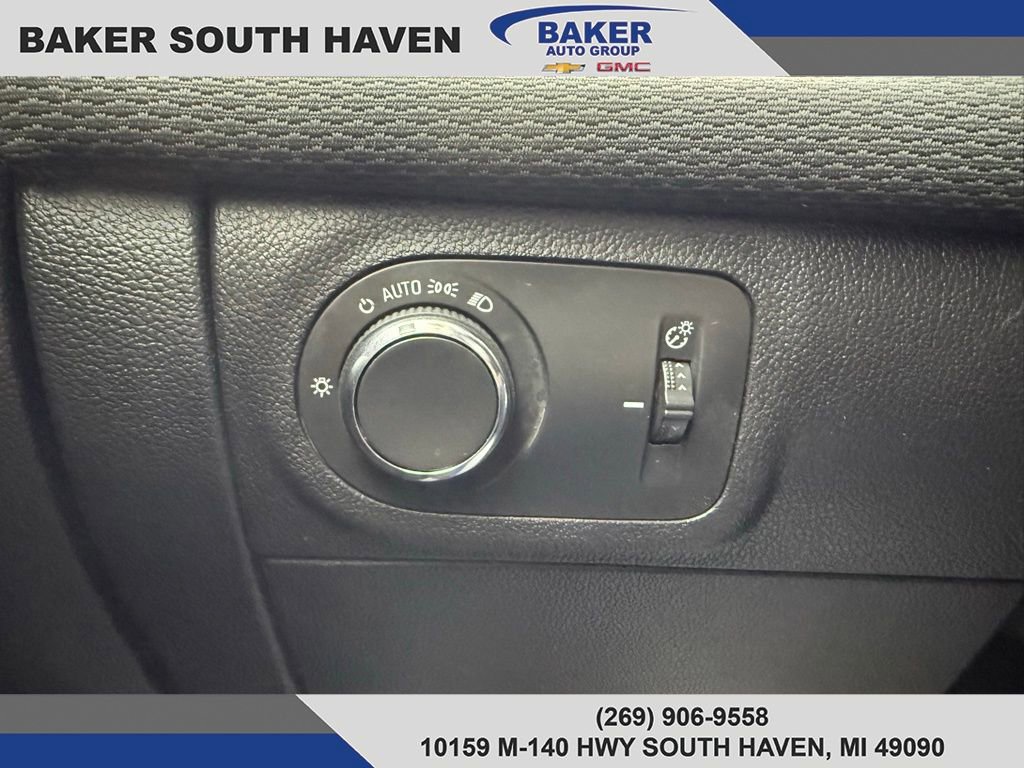 Used 2019 Chevrolet Cruze LT w/ Convenience Package image 14